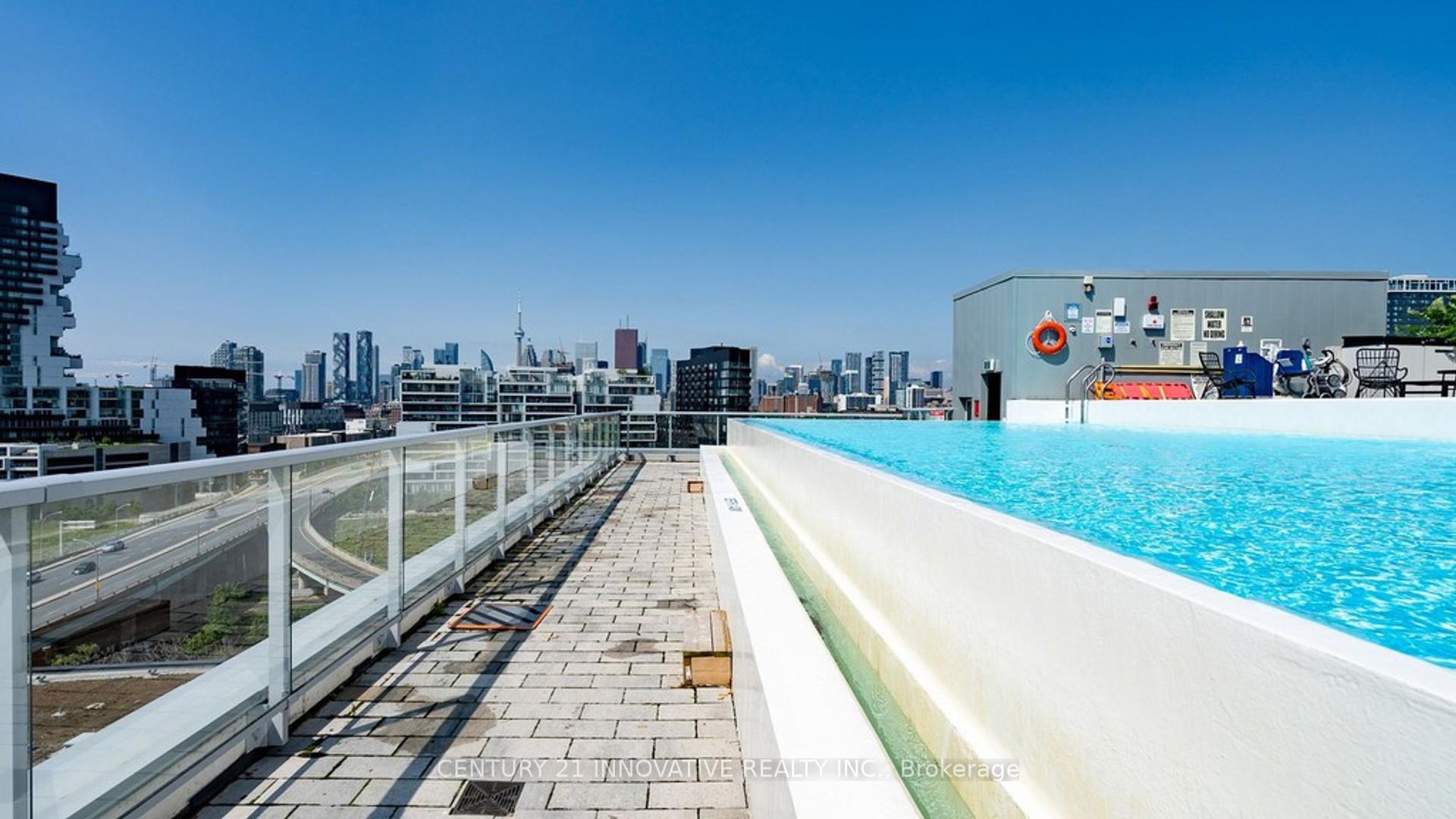 2 Bedrooms Condo at 15 Baseball, Toronto For sale