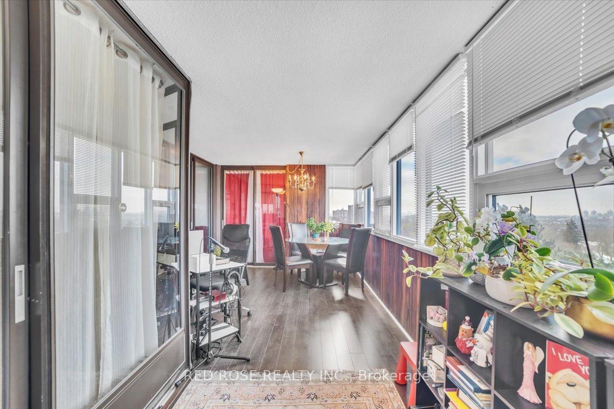 3 Bedrooms Condo at 3303 Don Mills,  Toronto For sale