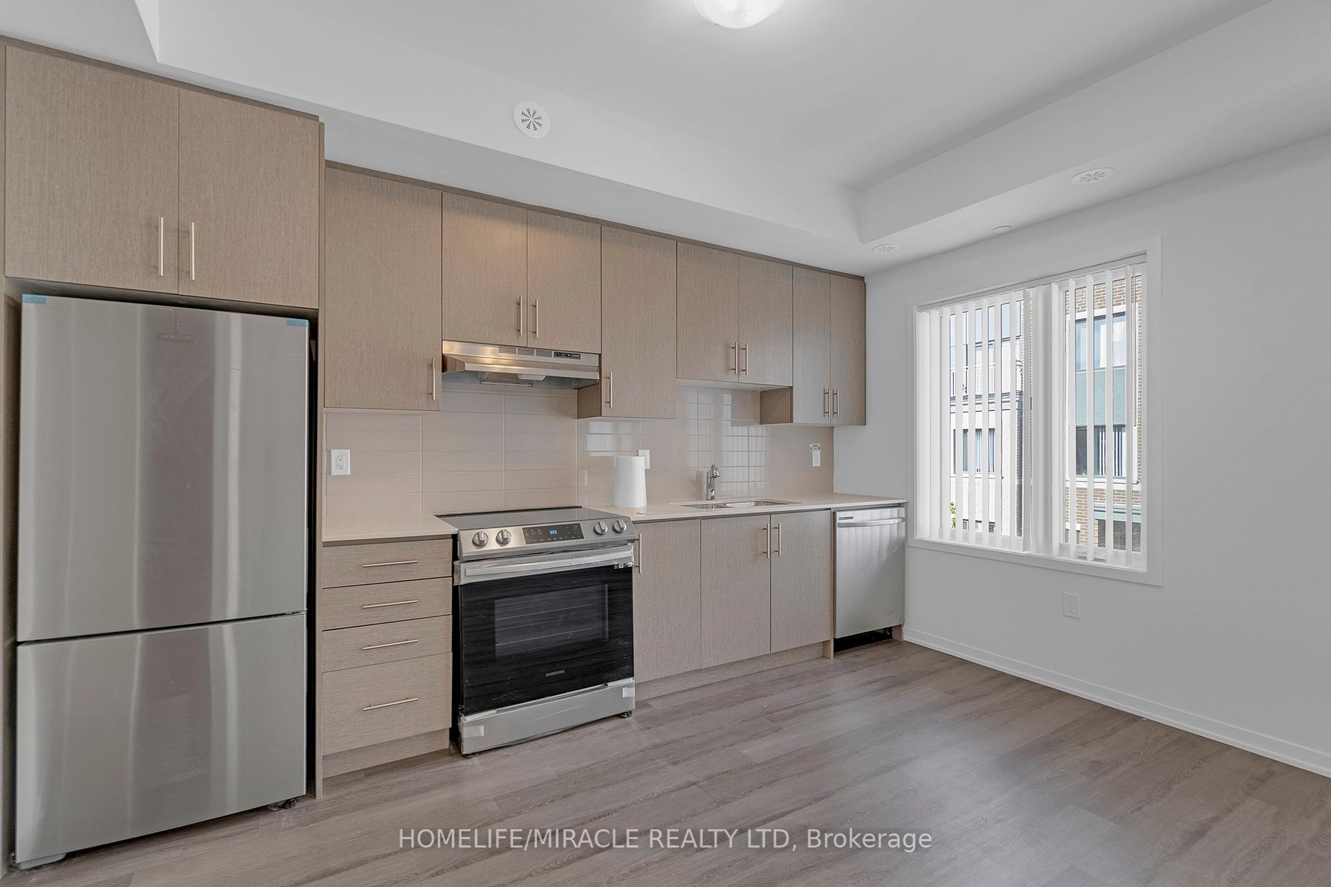 2 Bedrooms Condo at 5 William Jackson, Toronto For sale