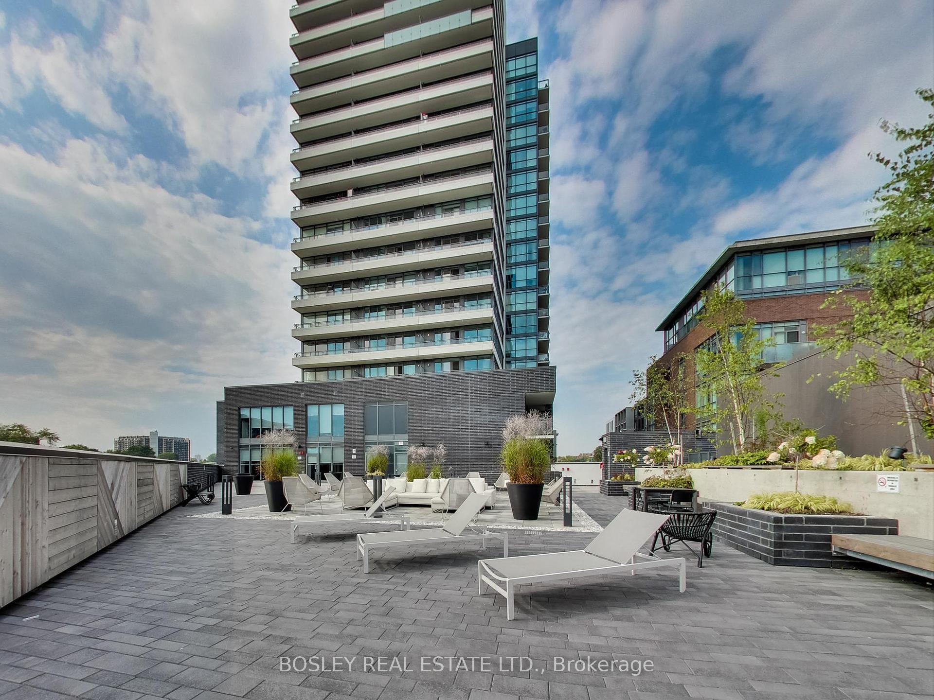 3 Bedrooms Condo at 20 Minowan Miikan, Toronto For sale
