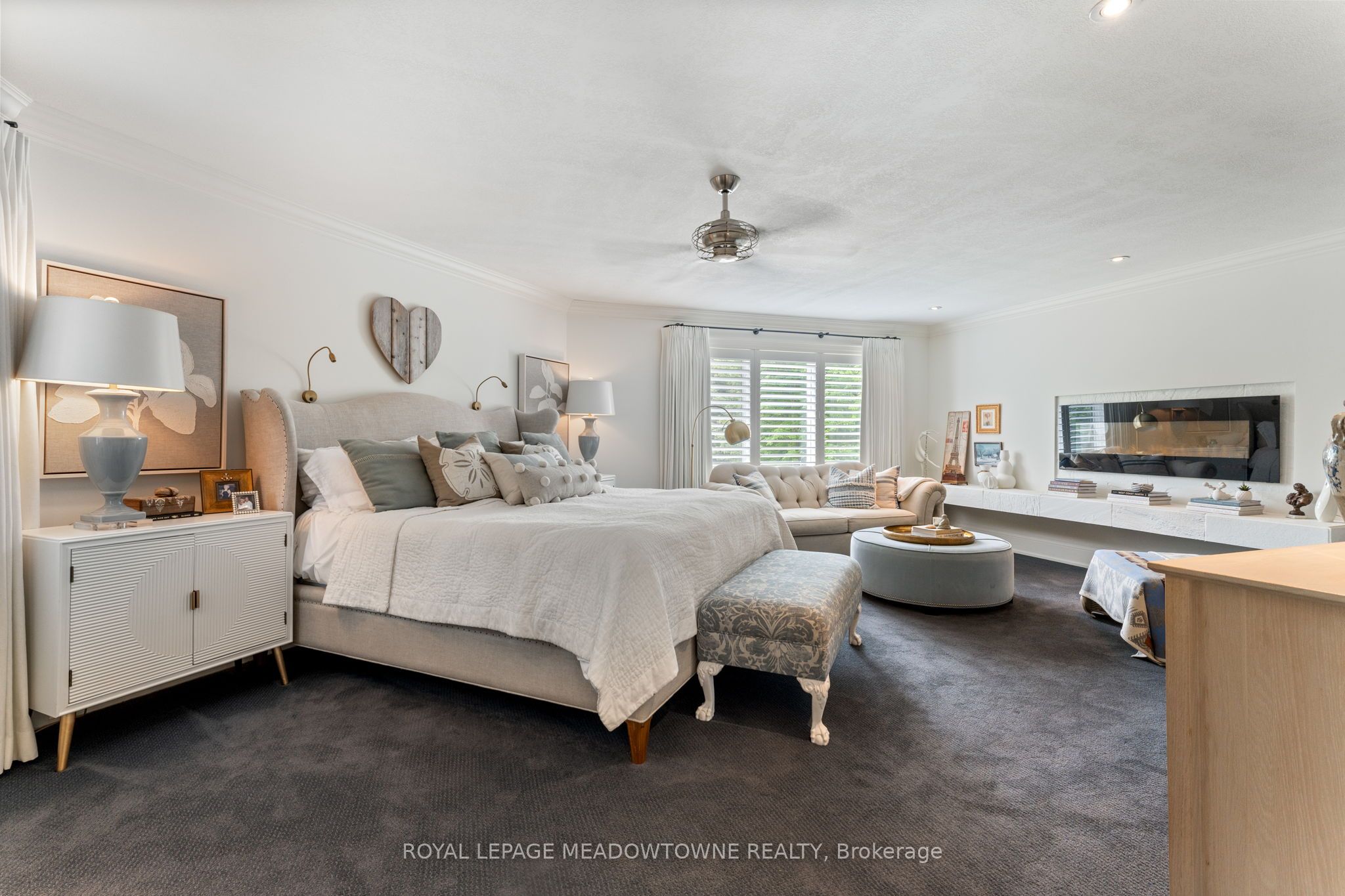 3 Bogle Drive