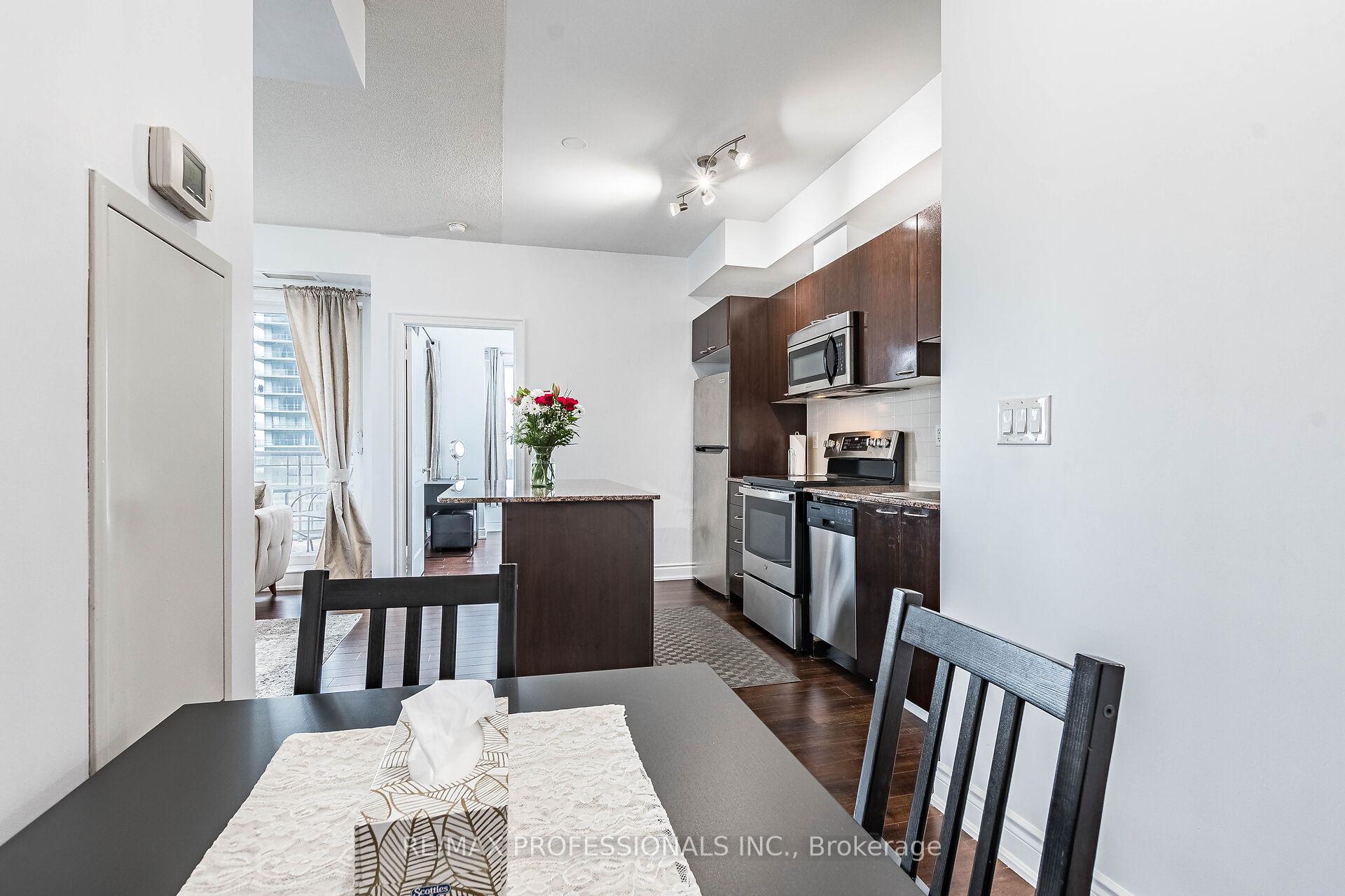#2302 – 385 Prince Of Wales Drive, Mississauga, ON L5B 0C6