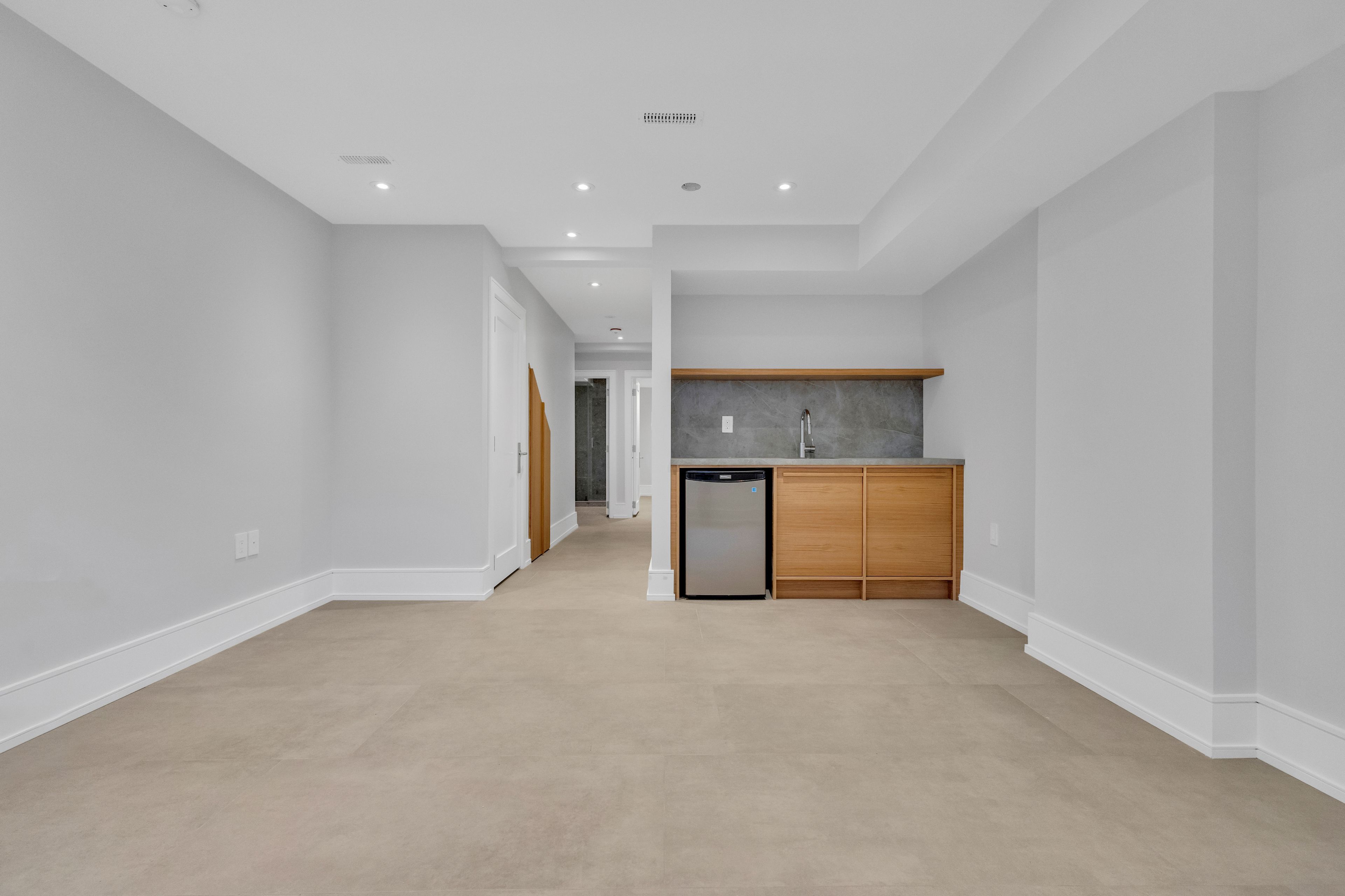 444 Roxton Road