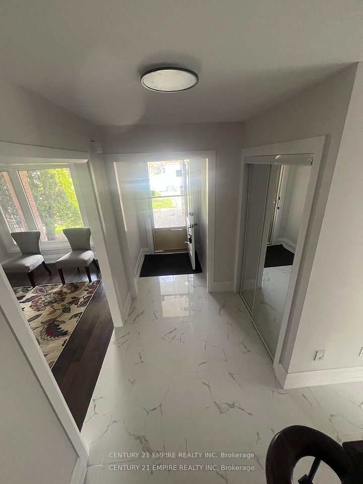 42 Dundalk Crescent, Brampton, ON L6Z 2V1