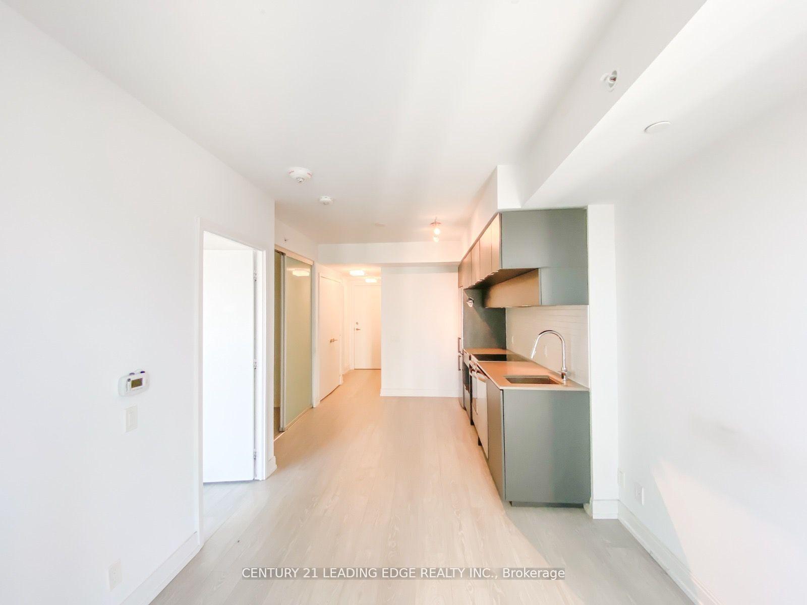 2 Bedrooms Condo at 181 Dundas, Toronto For sale