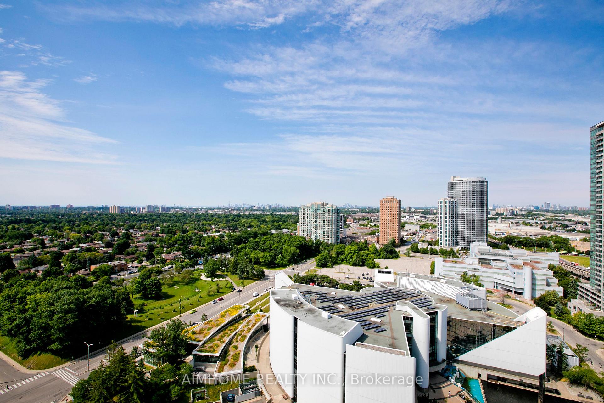 2 Bedrooms Condo at 60 Town Centre, Toronto For sale