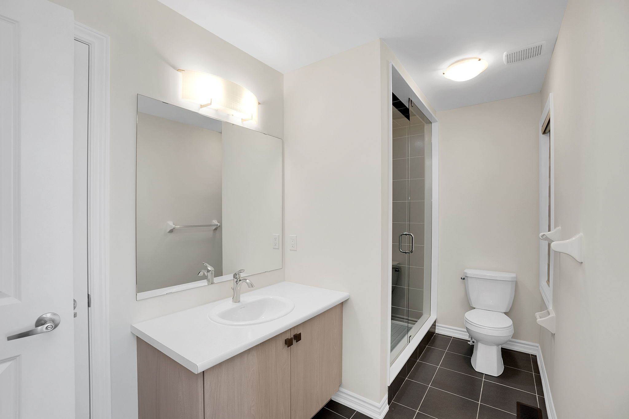 206 Ferragine Crescent