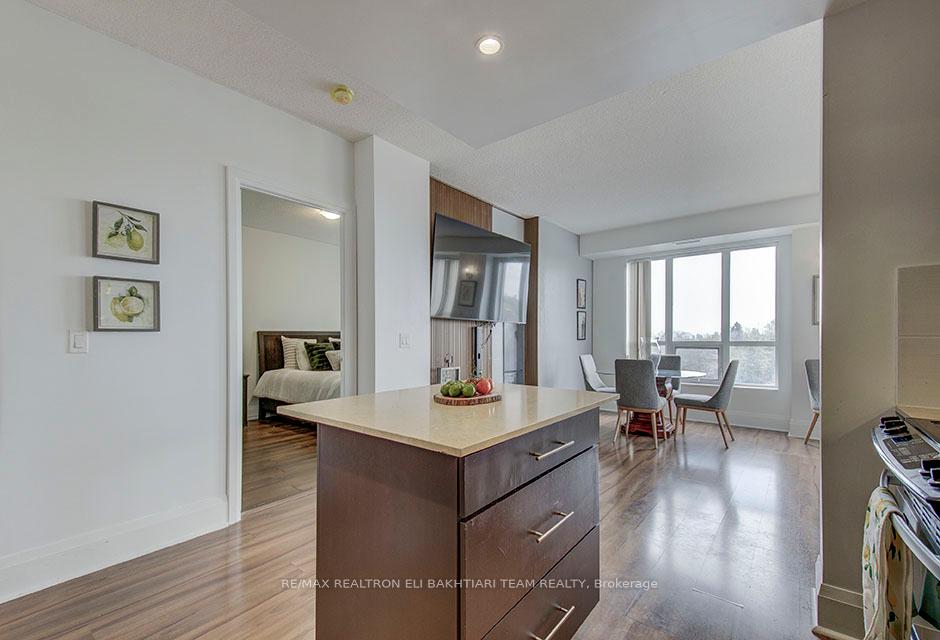 2 Bedrooms Condo at 100 Harrison Garden,  Toronto For sale