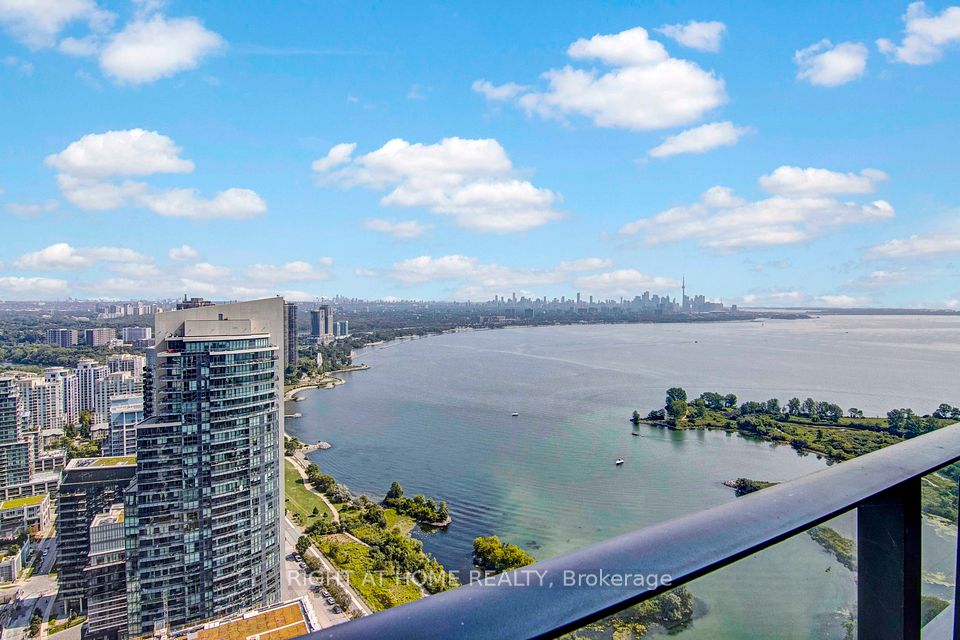 20 Shore Breeze