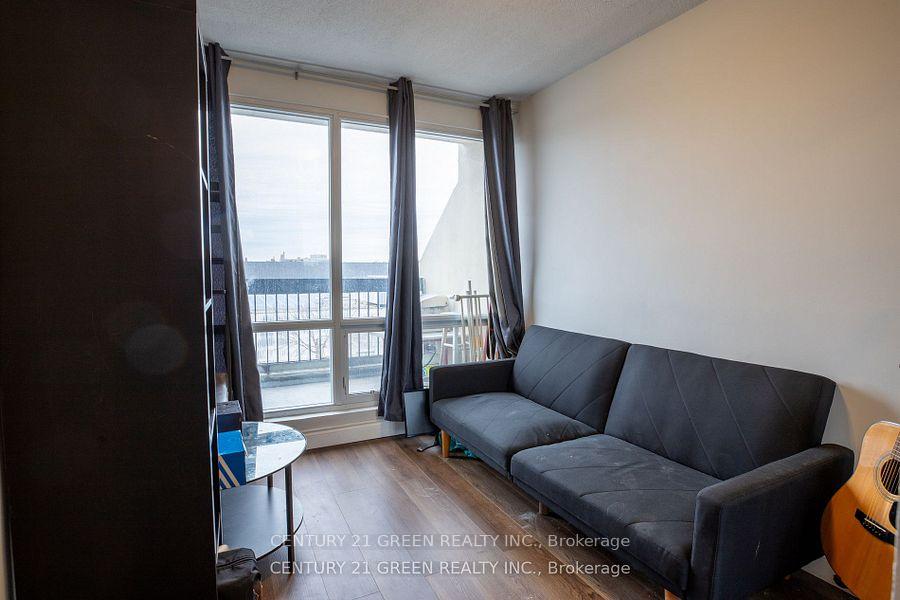 5 Bedrooms Condo at 366 The East Mall, Toronto For sale