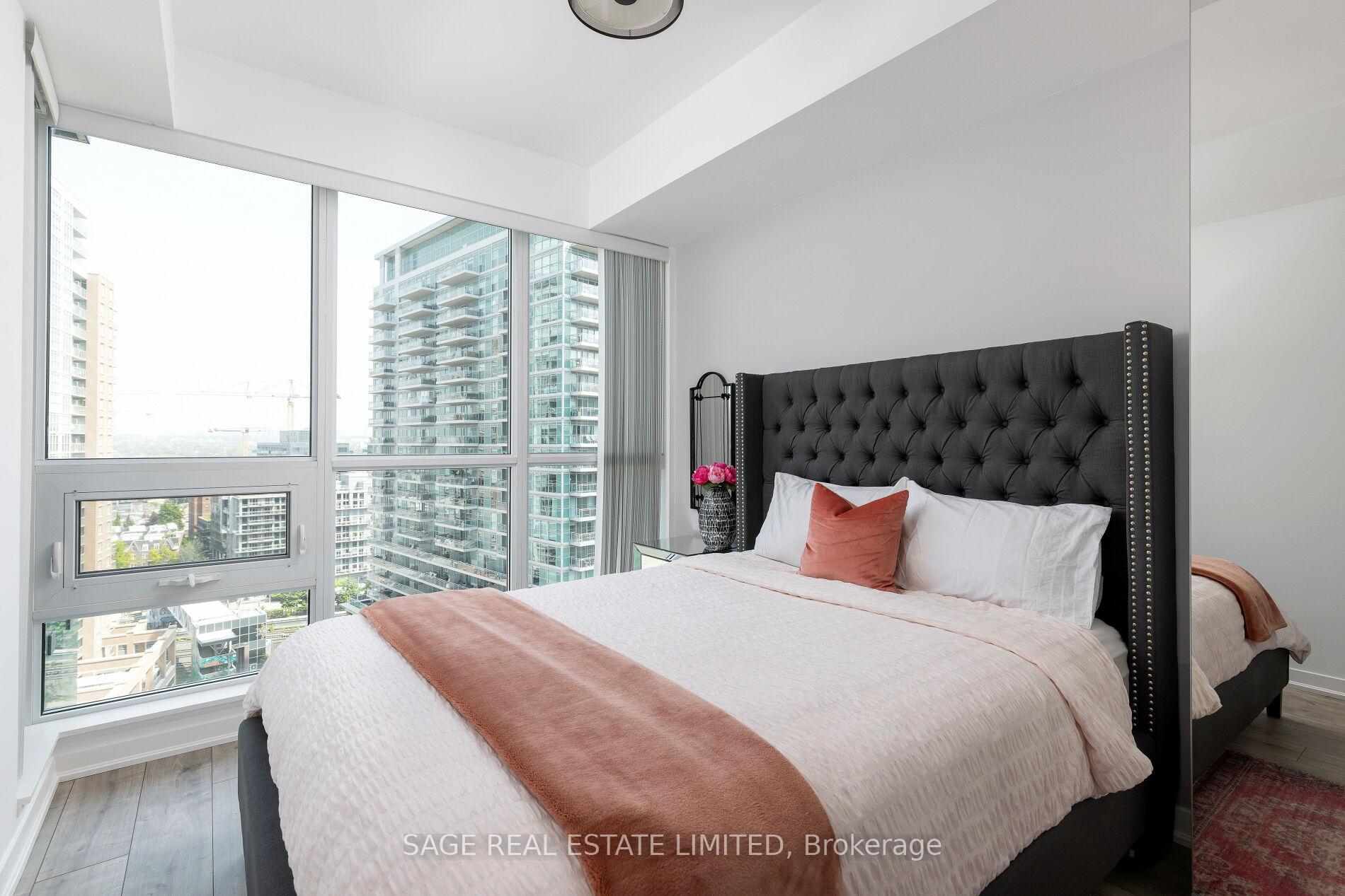 2 Bedrooms Condo at 150 East Liberty, Toronto For sale