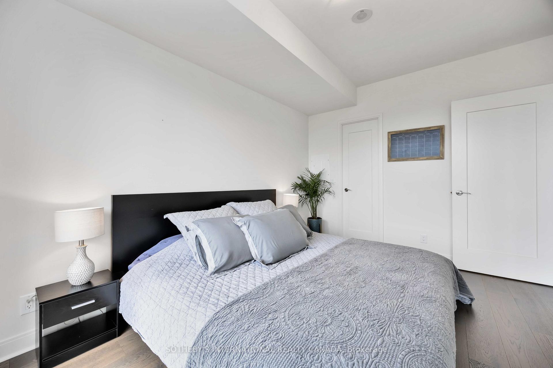 2 Bedrooms Condo at 825 Church, Toronto For sale