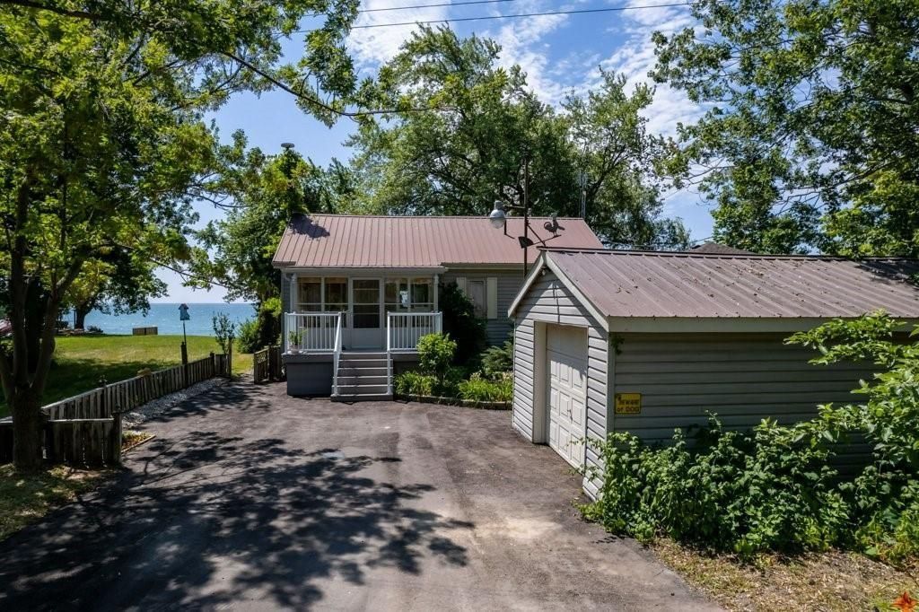 2592 Lakeshore Road Haldimand Ontario N1A 2W8