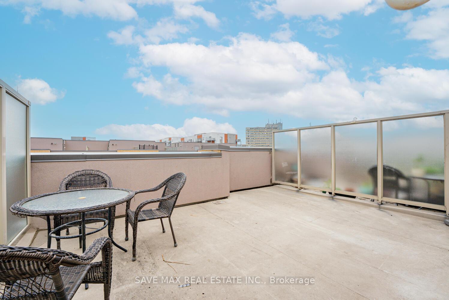 2 Bedrooms Condo at 1070 Progress, Toronto For sale