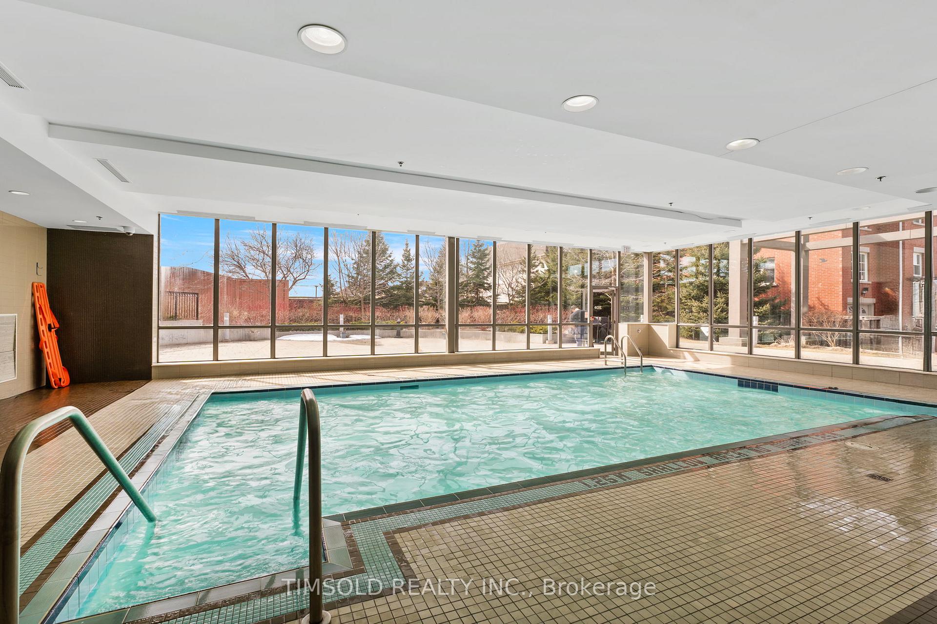 2 Bedrooms Condo at 120 Dallimore, Toronto For sale
