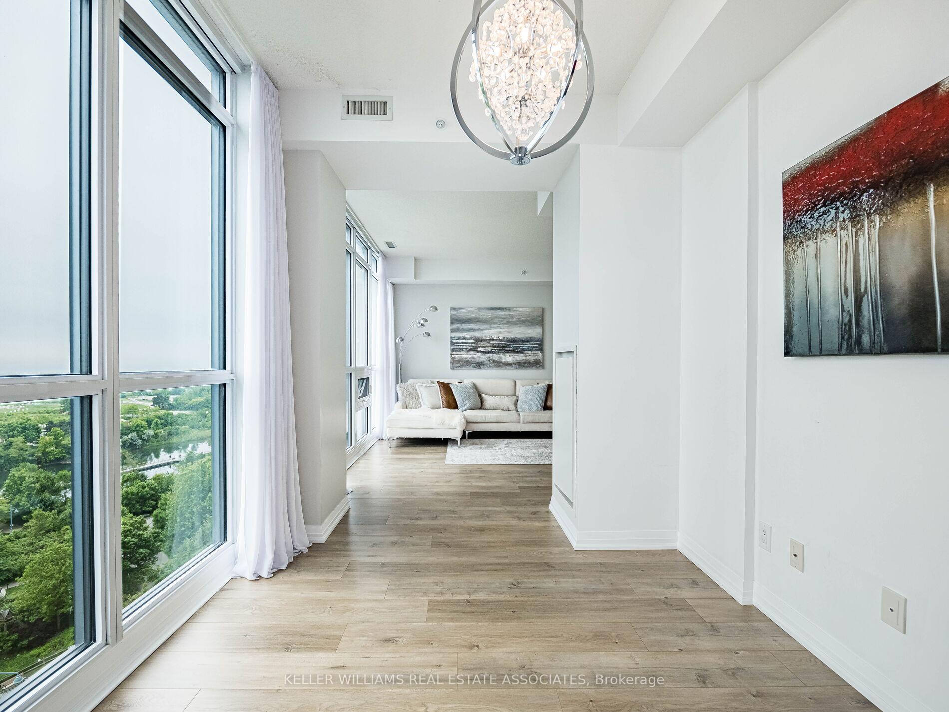 3 Bedrooms Condo at 59 Annie Craig, Toronto For sale