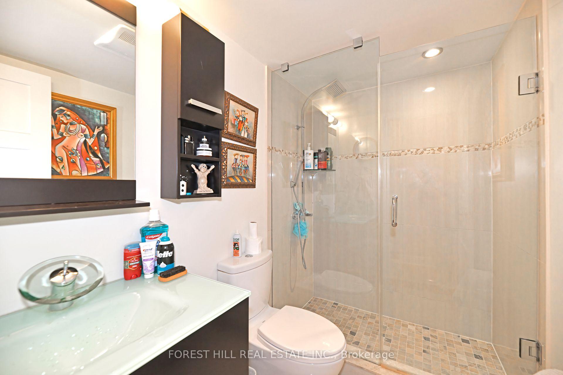 2 Bedrooms Condo at 135 Antibes,  Toronto For sale