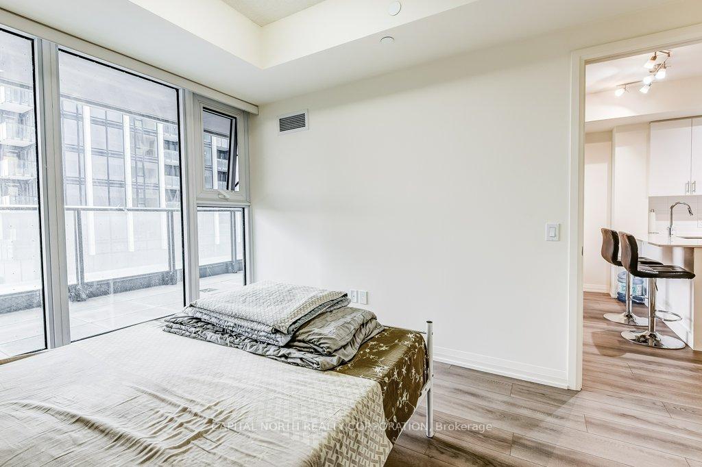 1 Bedroom Condo at 8960 Jane, Vaughan For sale