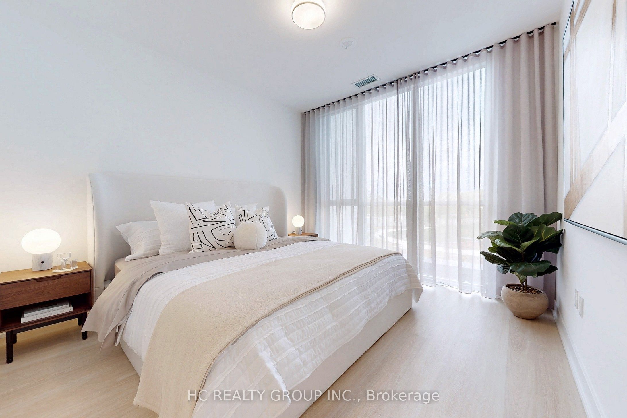 30 Inn On The Park Drive, #222
