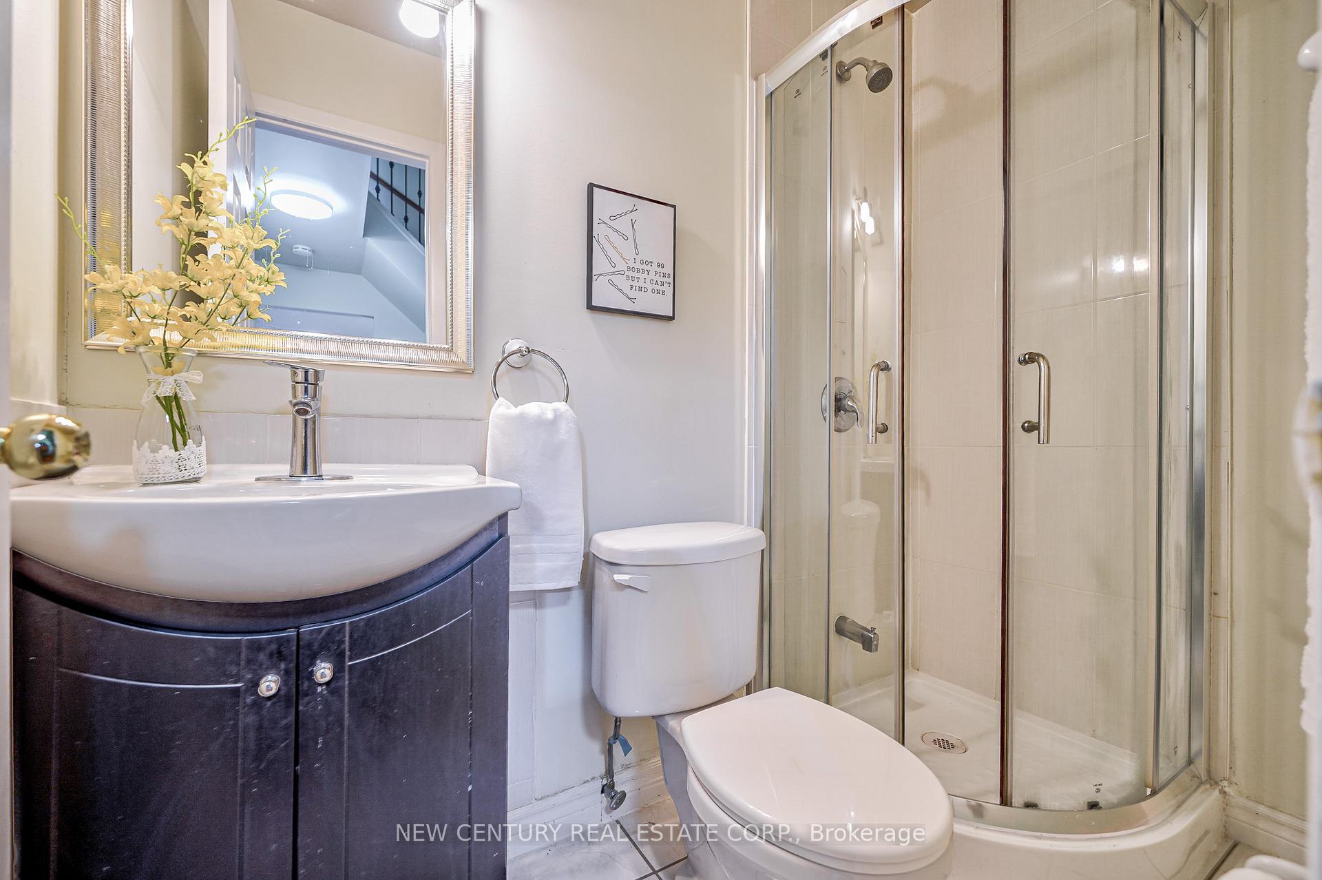 3 Bedrooms Condo at 92 Trailridge,  Toronto For sale
