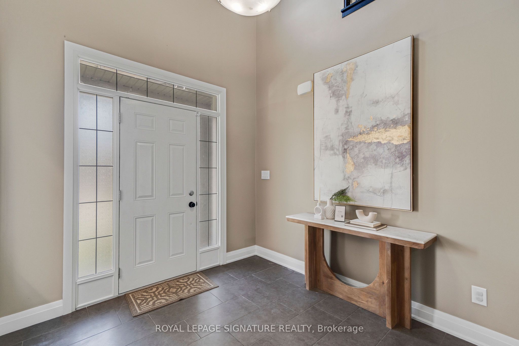 593 Pinery Trail