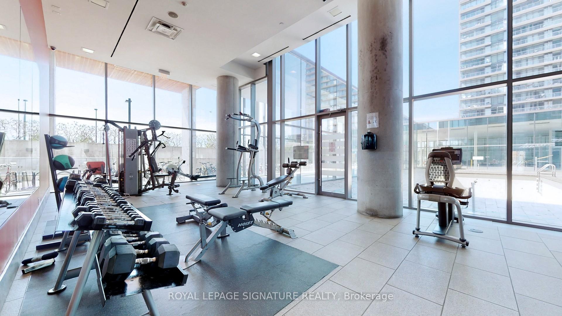 2 Bedrooms Condo at 105 The Queensway, Toronto For sale