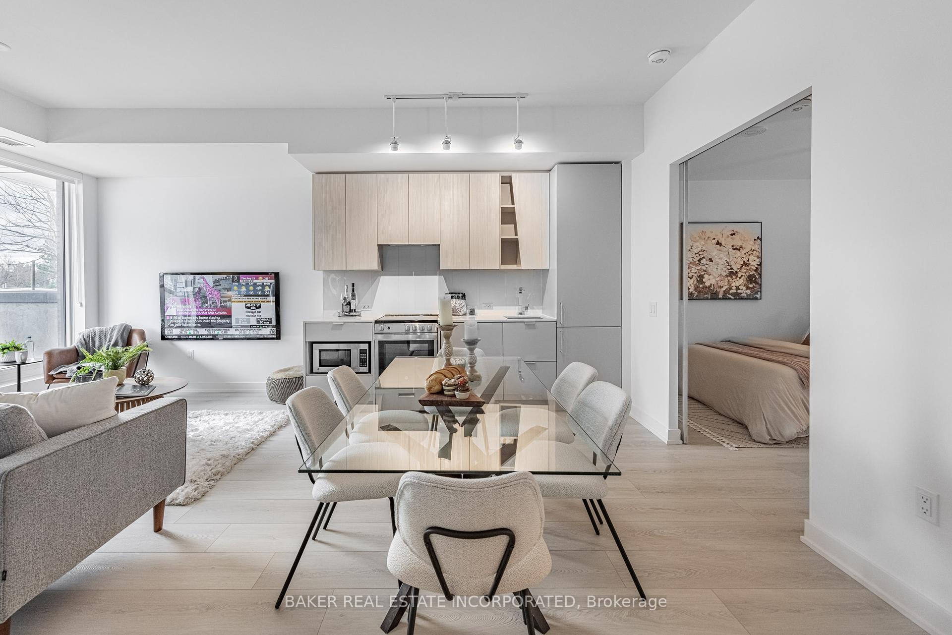4 Bedrooms Condo at 3883 Quartz,  Mississauga For sale