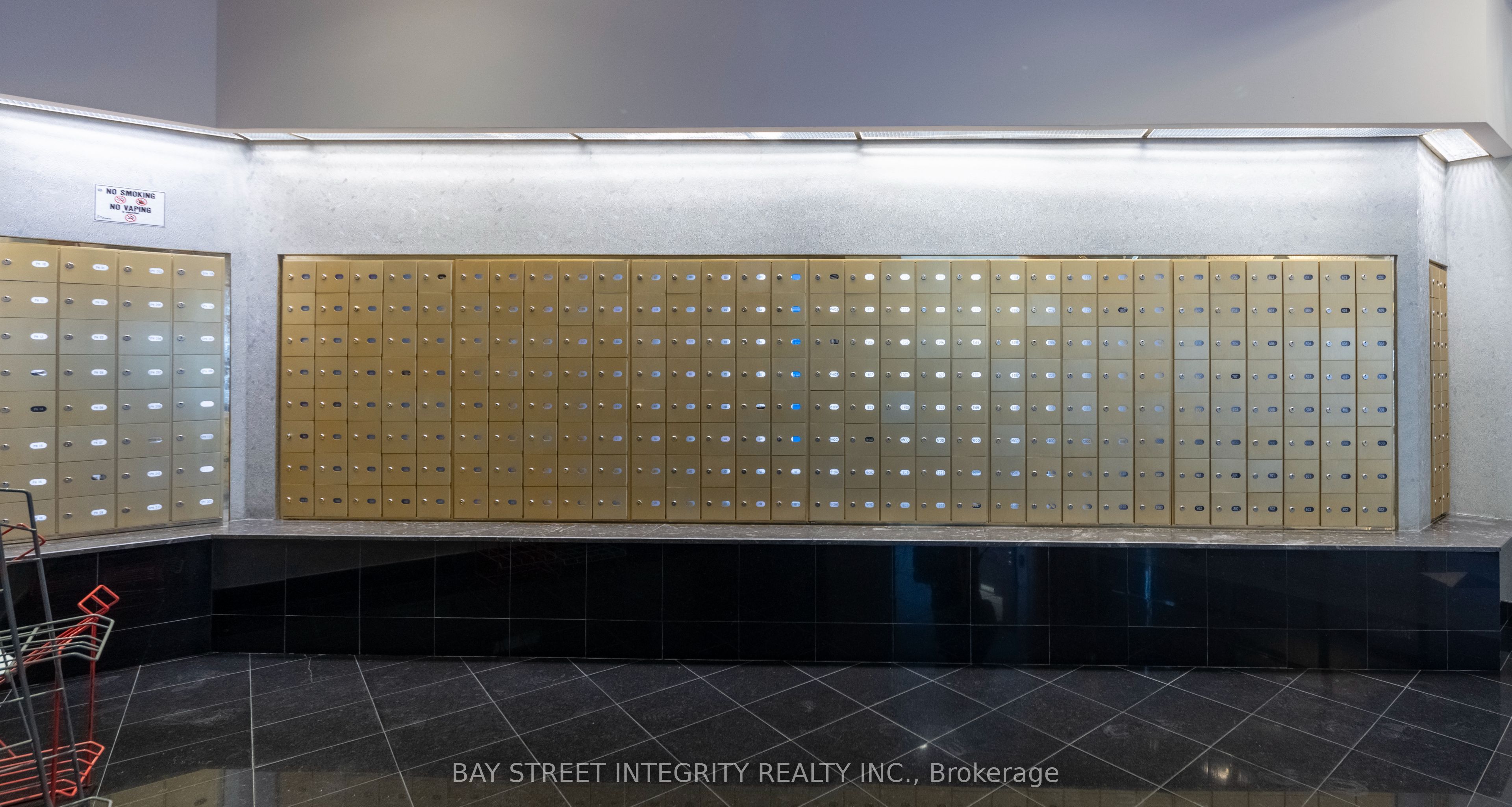 28 Hollywood Avenue, #1210