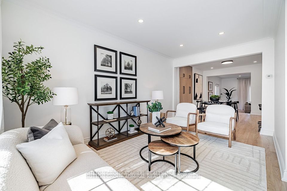 248 Sandringham