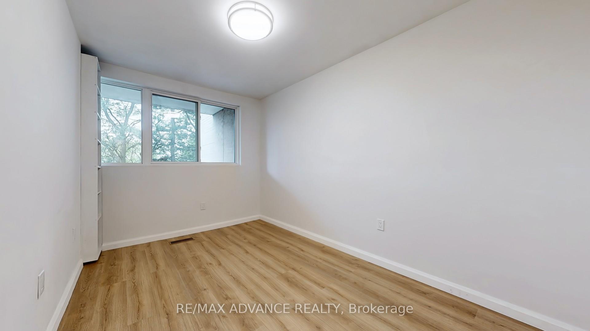 4 Bedrooms Condo at 165 Cherokee, Toronto For sale