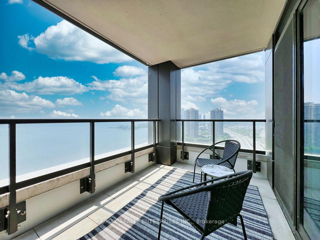 2 Bedrooms Condo at 1928 Lake Shore, Toronto For sale