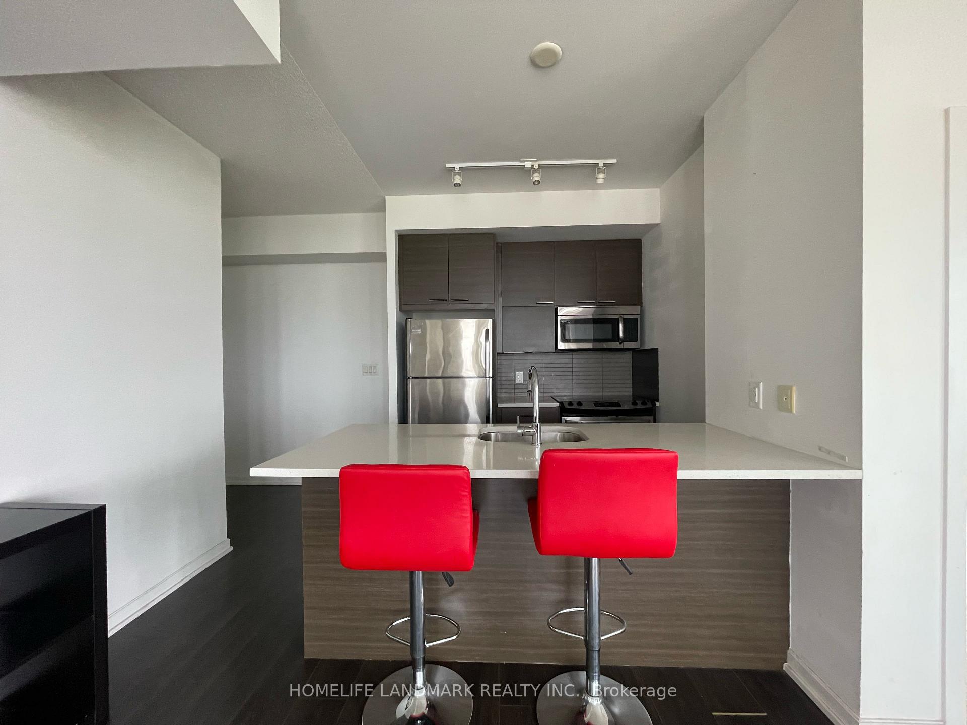 2 Bedrooms Condo at 66 Forest Manor, Toronto For sale