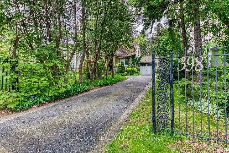 398 Maple Grove