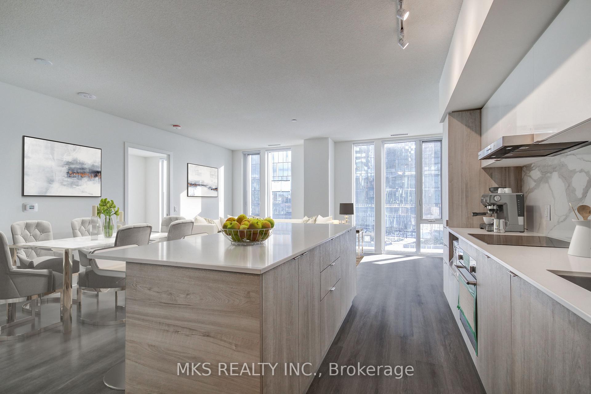 3 Bedrooms Condo at 138 Downes,  Toronto For sale