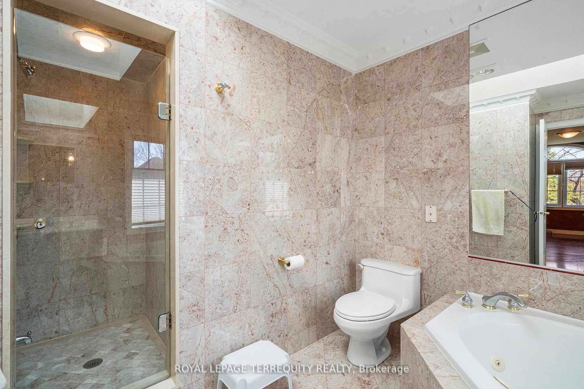 3 Bedrooms Condo at 197 La Rose, Toronto For sale