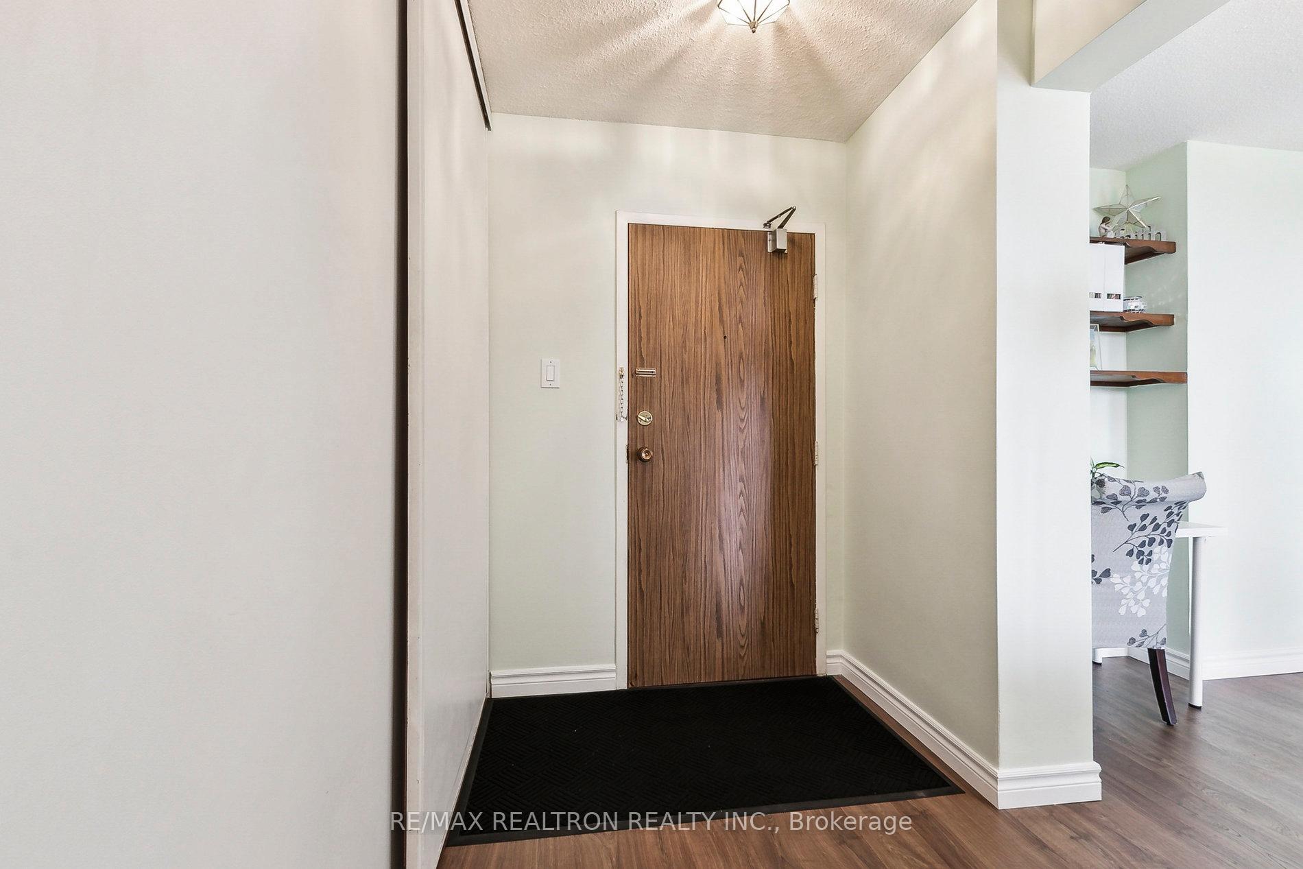 1 Bedroom Condo at 350 Seneca Hill, Toronto For sale