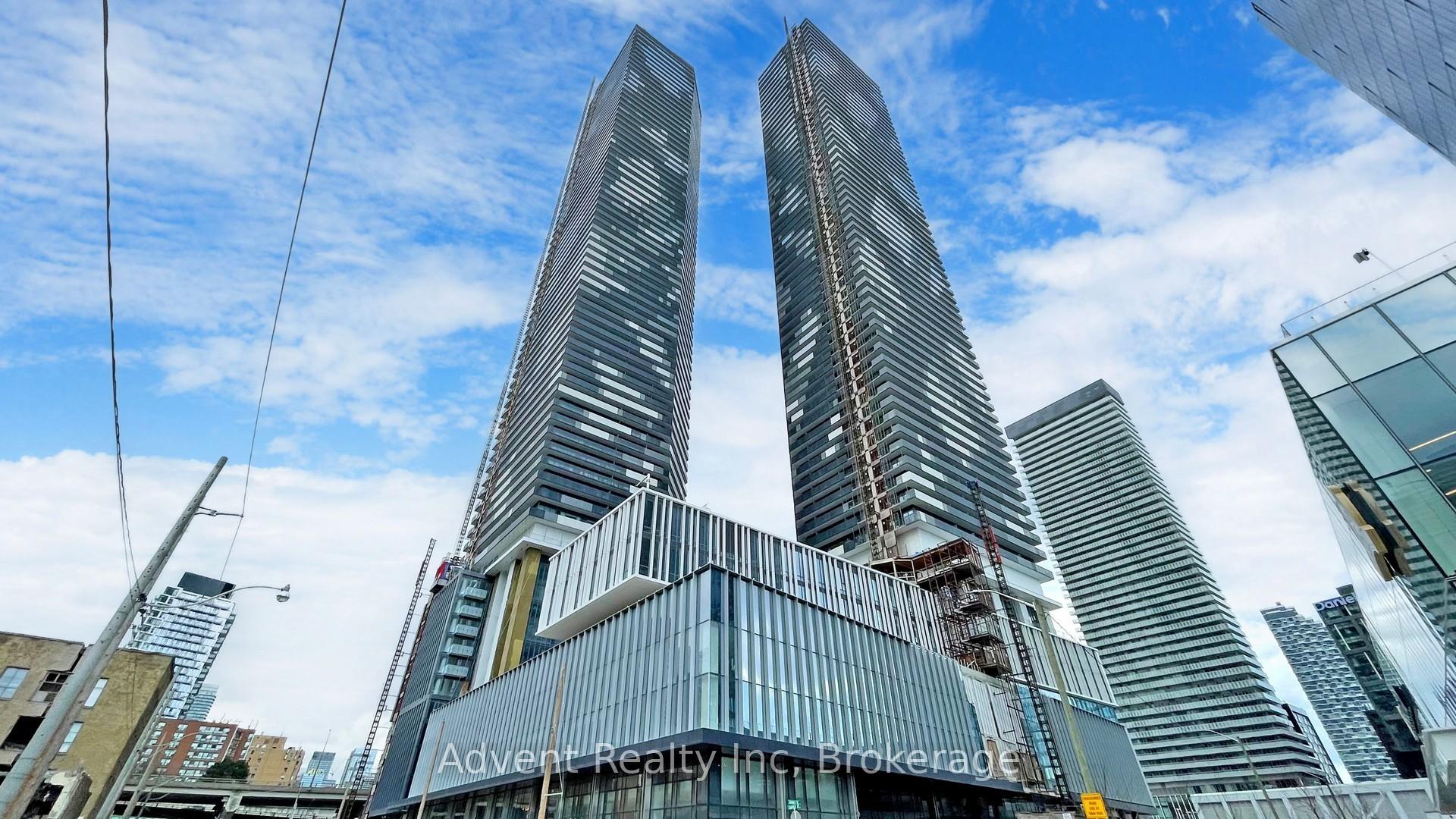 2 Bedrooms Condo at 55 Cooper,  Toronto For sale