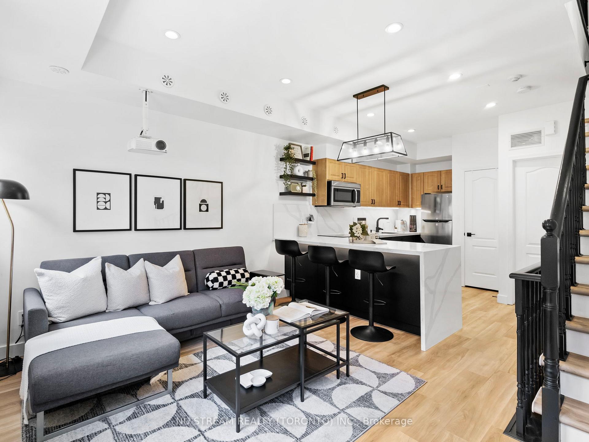 2 Bedrooms Condo at 873 Wilson, Toronto For sale