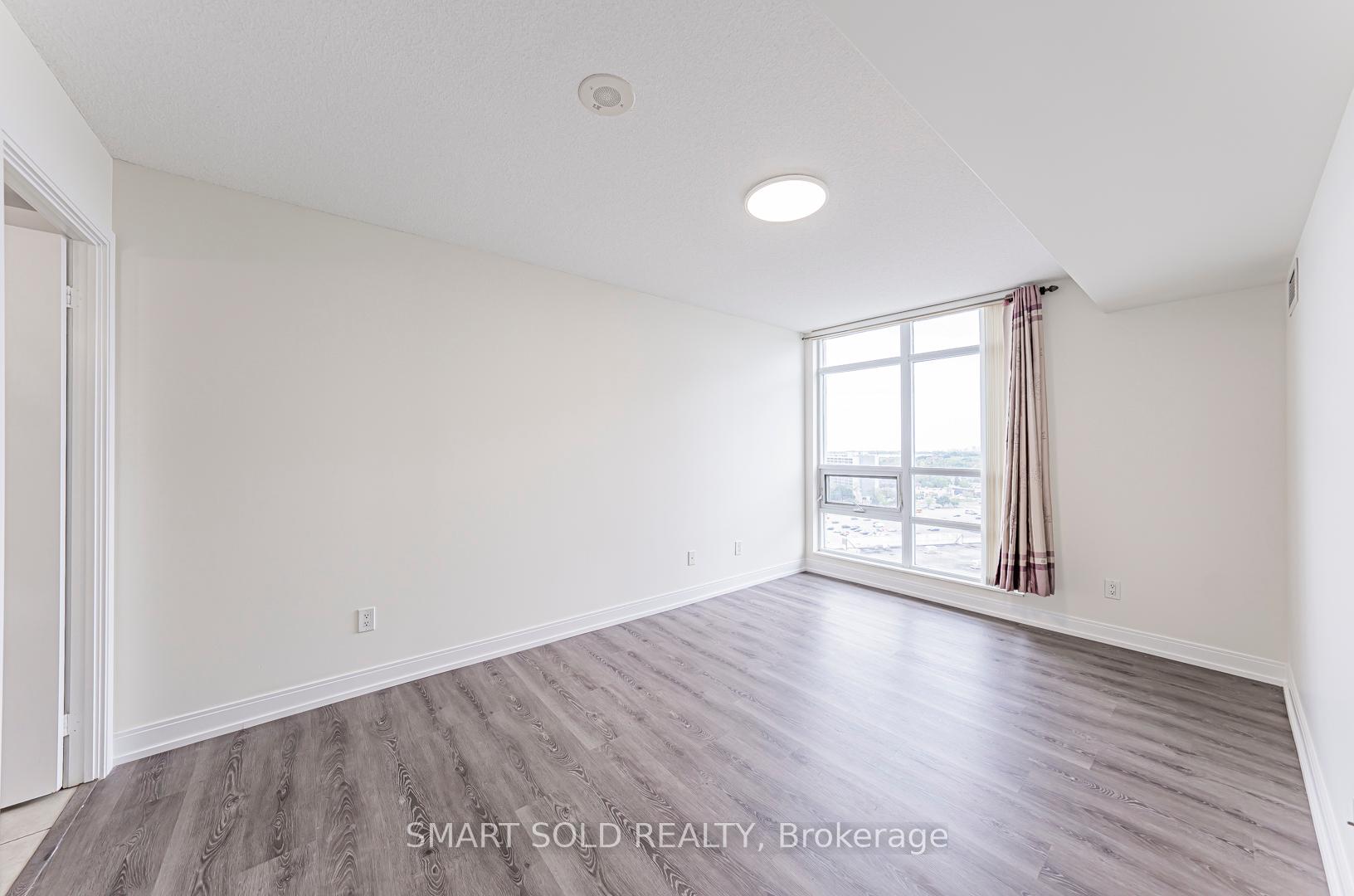 3 Bedrooms Condo at 238 Bonis, Toronto For sale