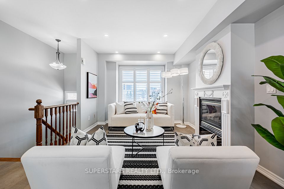 74 Pond Drive, Markham, ON L3T 7V2