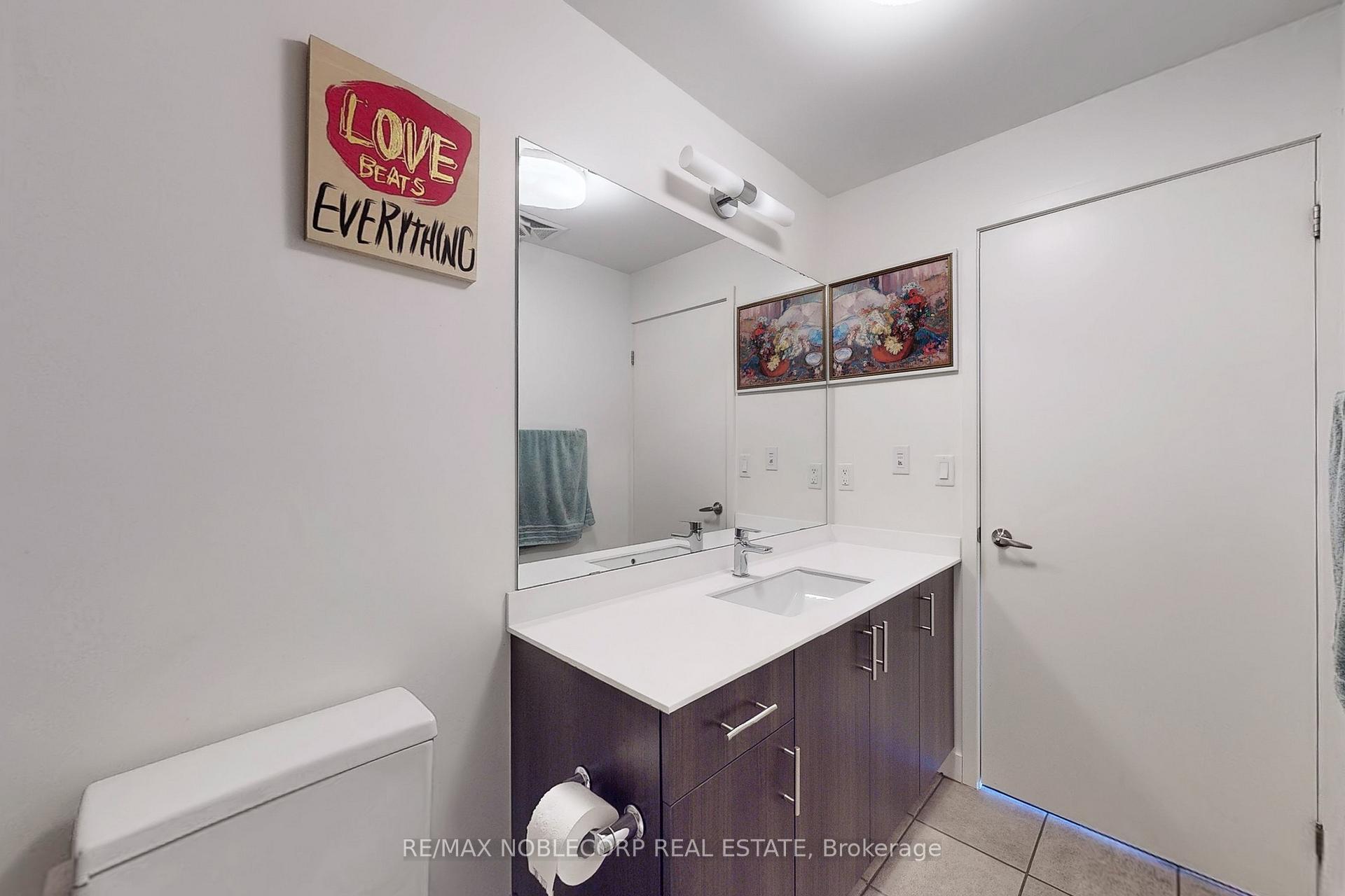 1 Bedroom Condo at 210 Sabina, Oakville For sale