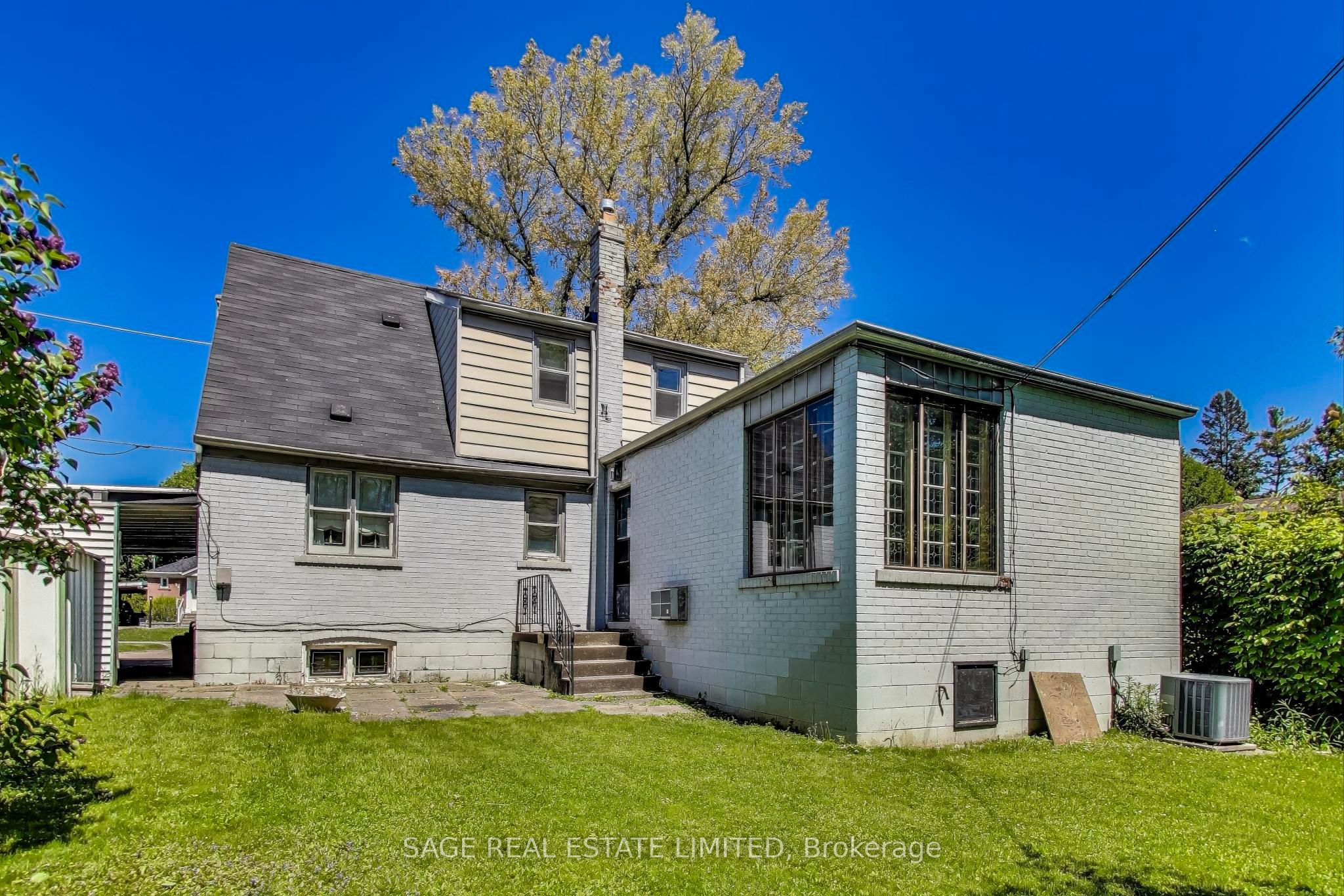 33 Kirkland Boulevard