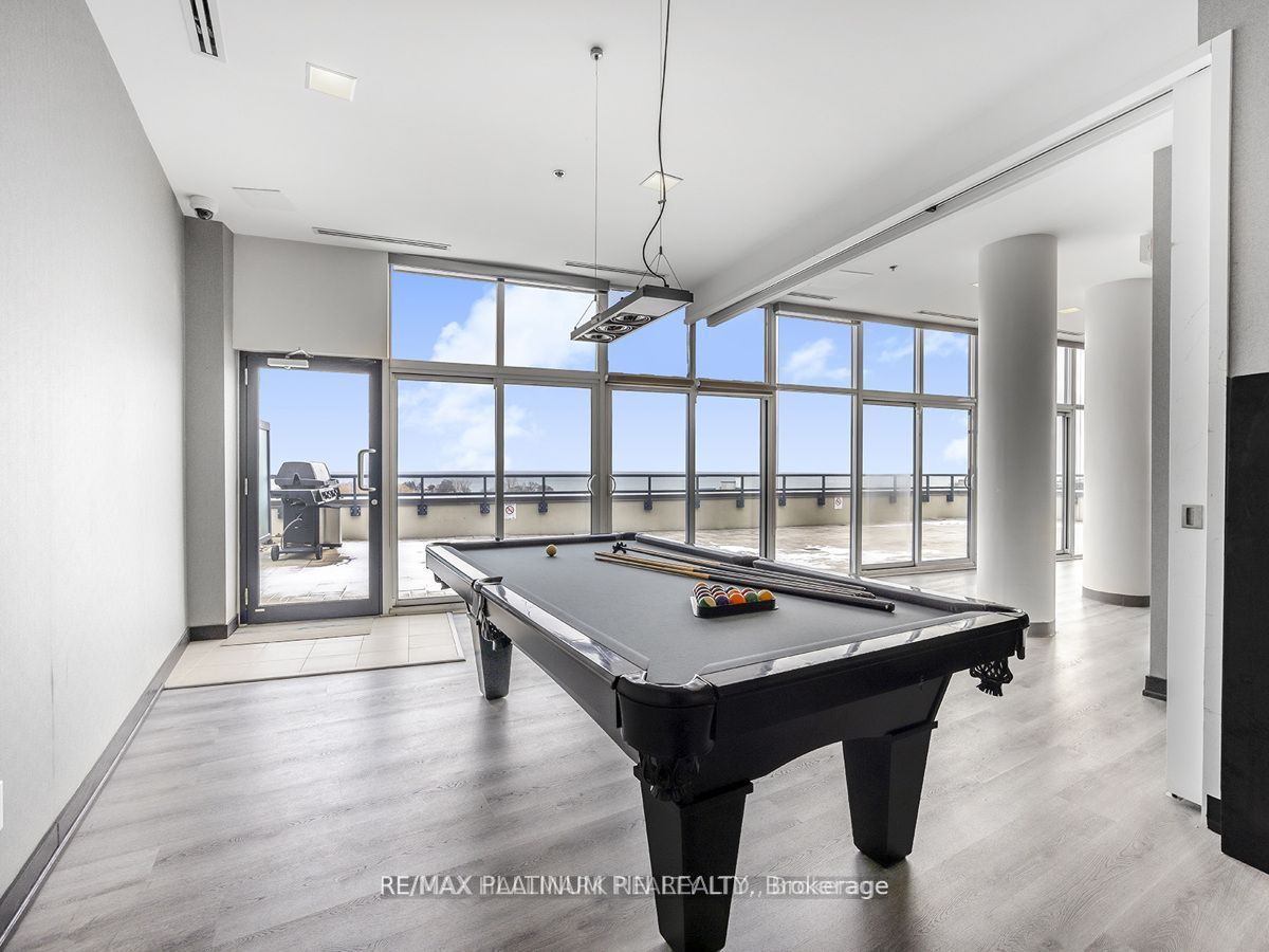 11 Superior Avenue, #812