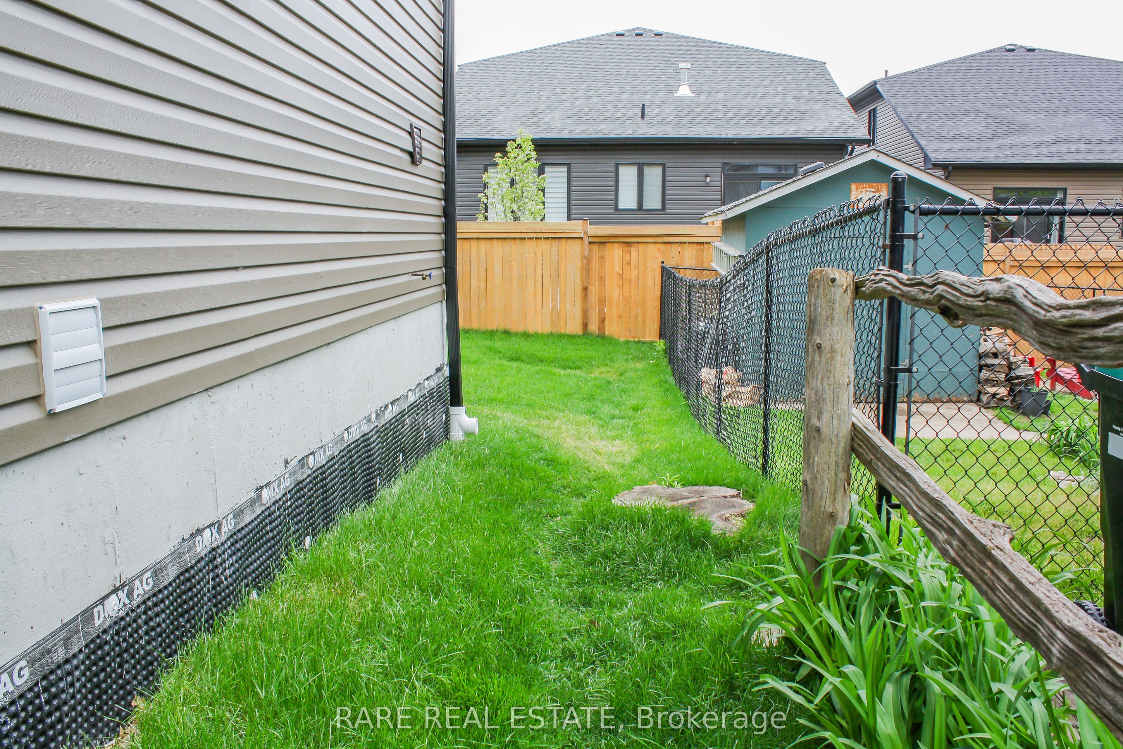 124 Ansley Road, #Lower