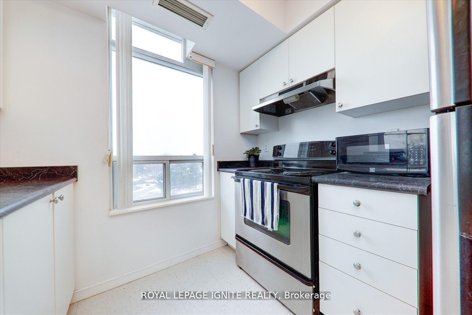 2 Bedrooms Condo at 3650 Kingston, Toronto For sale