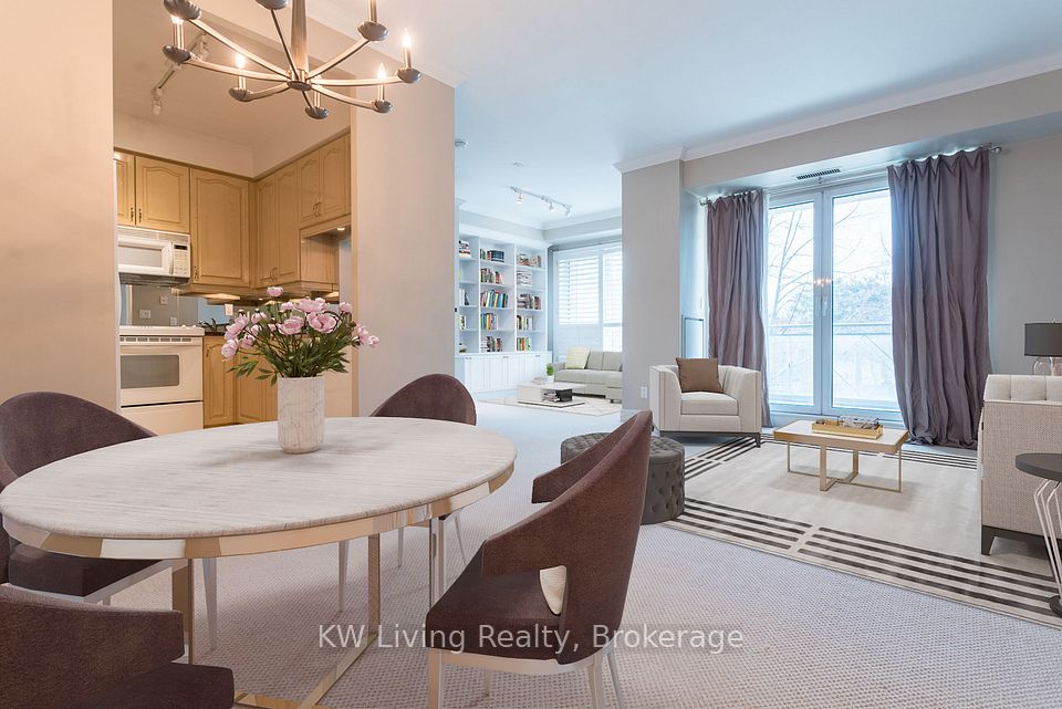 #219 - 11 William Carson Crescent, Toronto, ON M2P 2G1