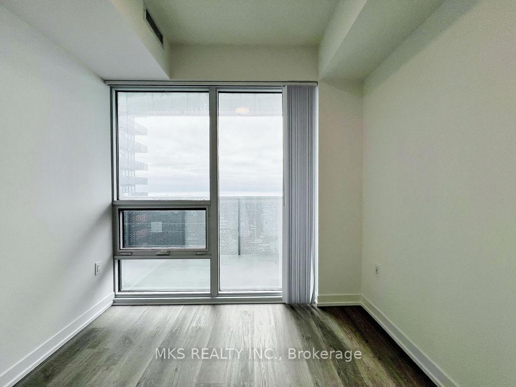 2 Bedrooms Condo at 55 Cooper,  Toronto For sale