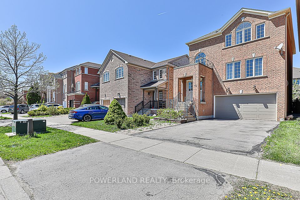 74 Sassafras Circle, Vaughan, ON L4J 8M9