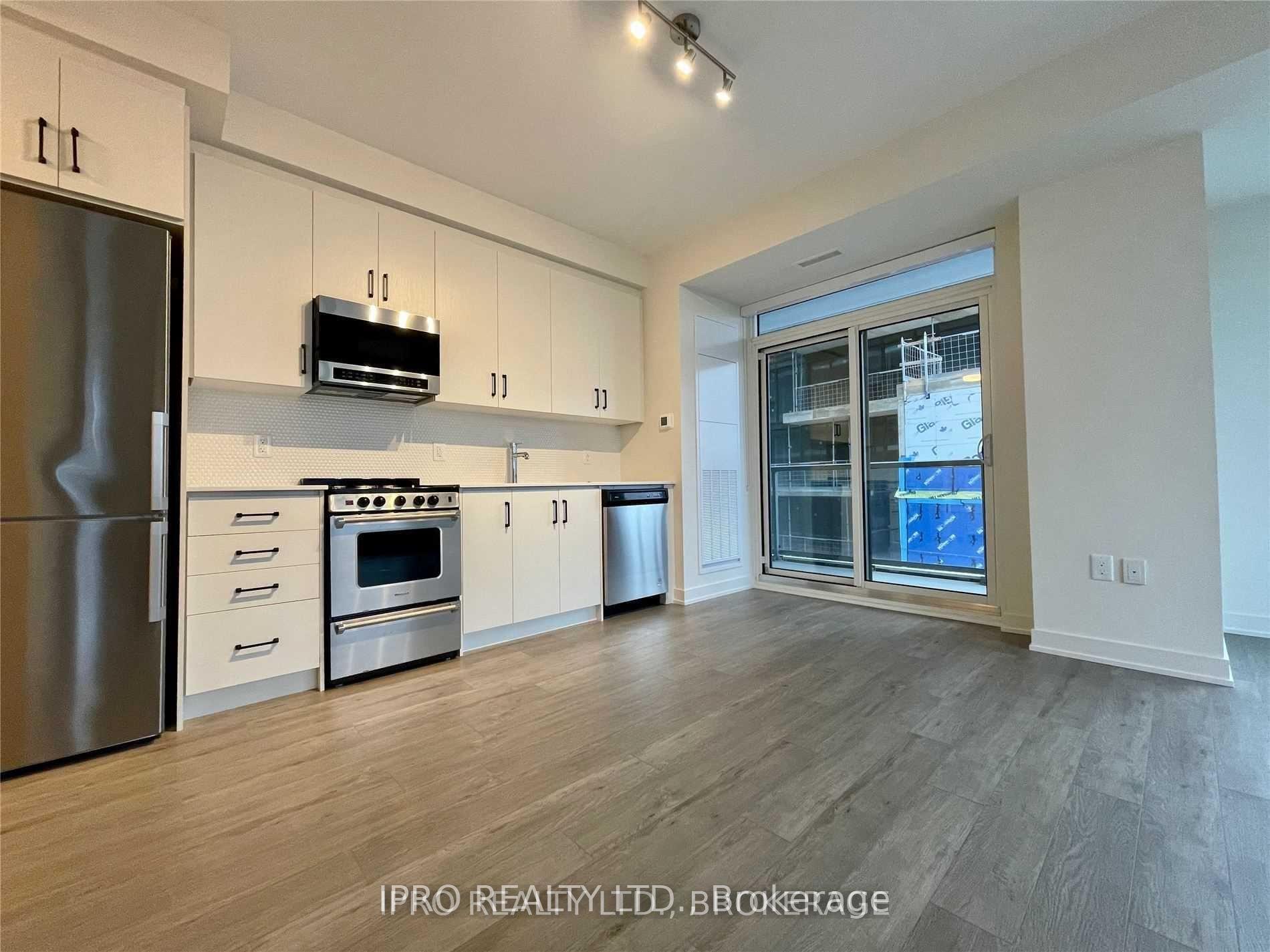 2 Bedrooms Condo at 212 King William,  Hamilton For sale