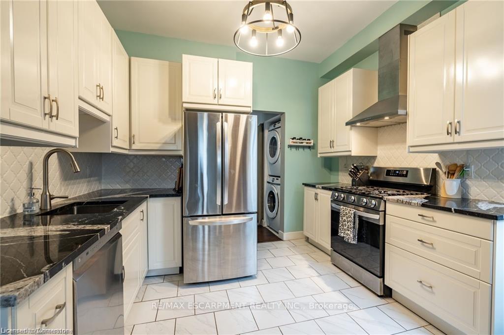 166 Catharine Street, Hamilton, ON L8L 4S5
